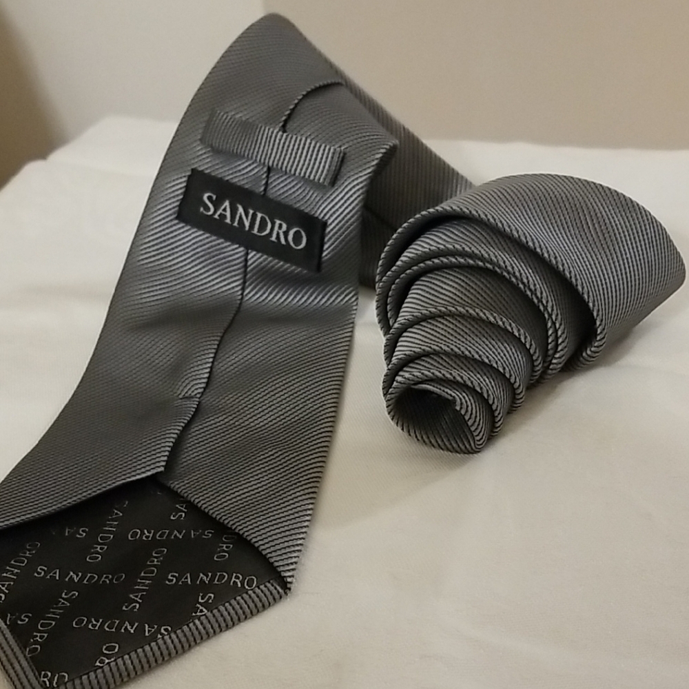 Sandro Charcoal Textured Tie Like New  Still Excellent Quality Color Grey